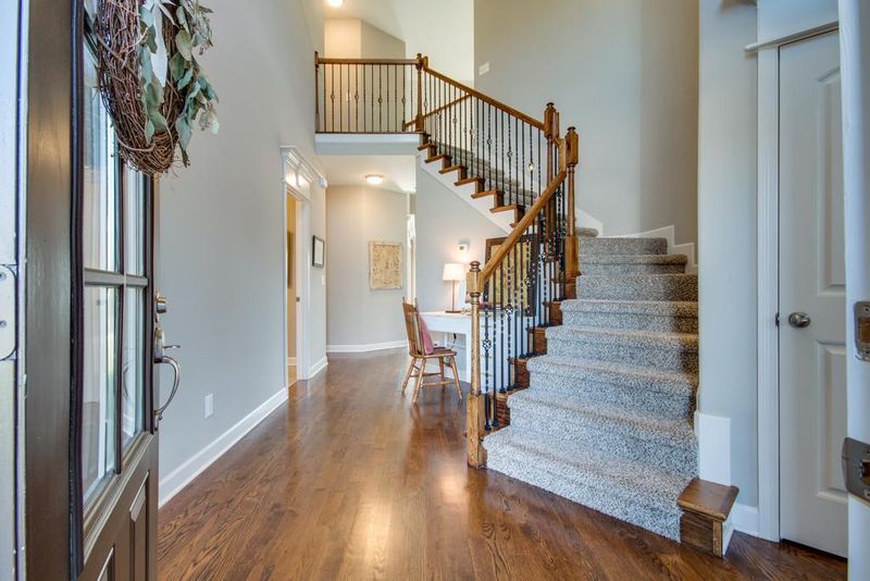 418 Tamarac Dr, Murfreesboro, TN 37128