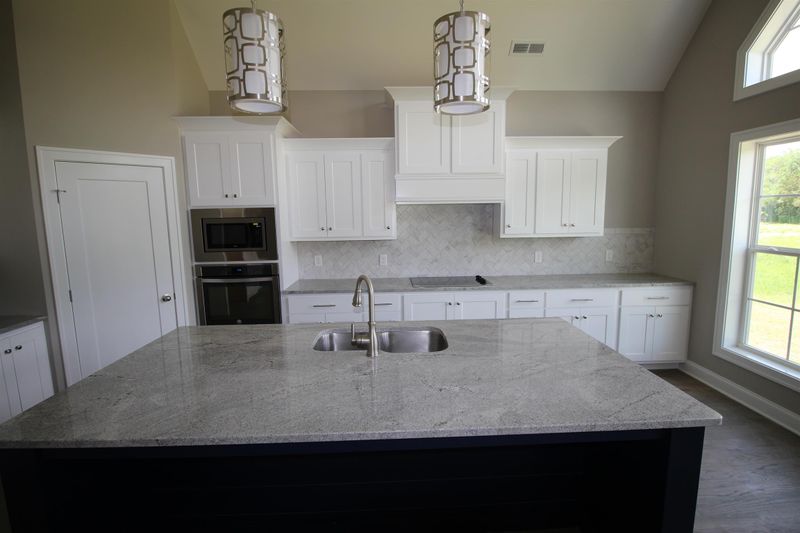 2526 Armstrong Valley Rd, Murfreesboro, TN 37128