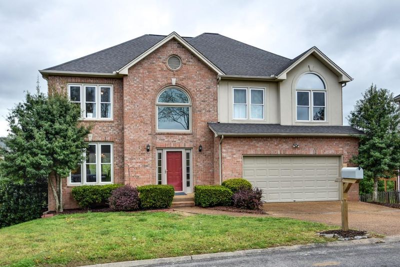 7457 River Bend Cir, Nashville, TN 37221