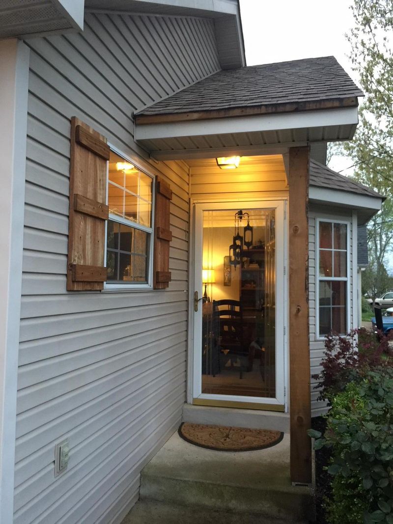 210 Heritage Cir E, La Vergne, TN 37086