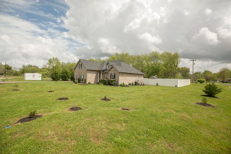 102 Viola Ct, Smyrna, TN 37167