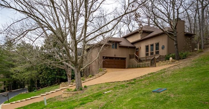 404 Valley Trace Dr, Nashville, TN 37221