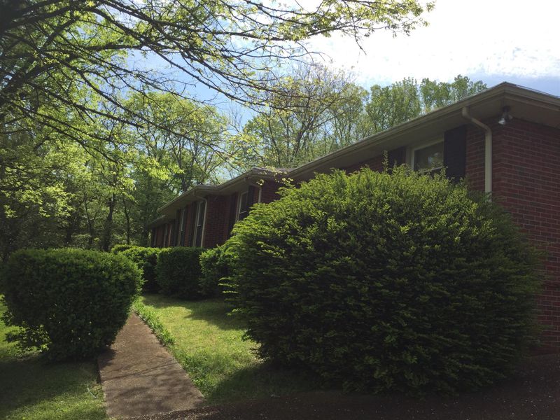 629 Moormans Arm Rd, Nashville, TN 37207