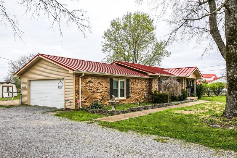 588 Weeks Rd, Murfreesboro, TN 37127