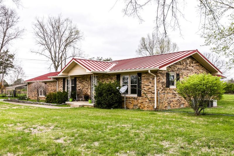 588 Weeks Rd, Murfreesboro, TN 37127