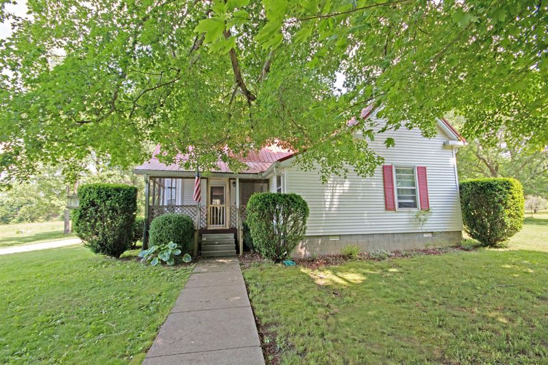 2133 Crabtree Rd, Greenbrier, TN 37073