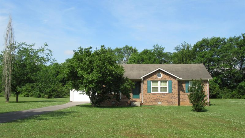 2647 Reynolds Dr, Murfreesboro, TN 37129