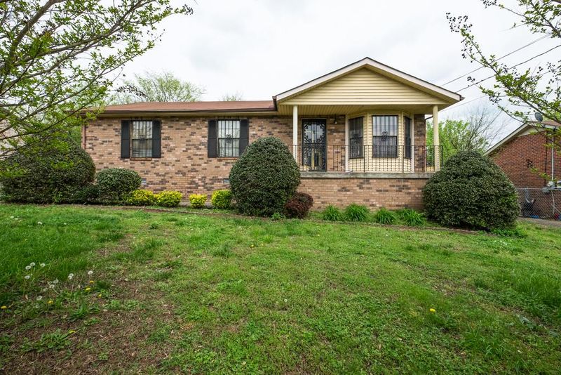 3812 Ridgeside Dr, Nashville, TN 37207
