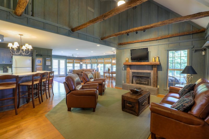 5700 Buzzard Creek Rd, Cedar Hill, TN 37032