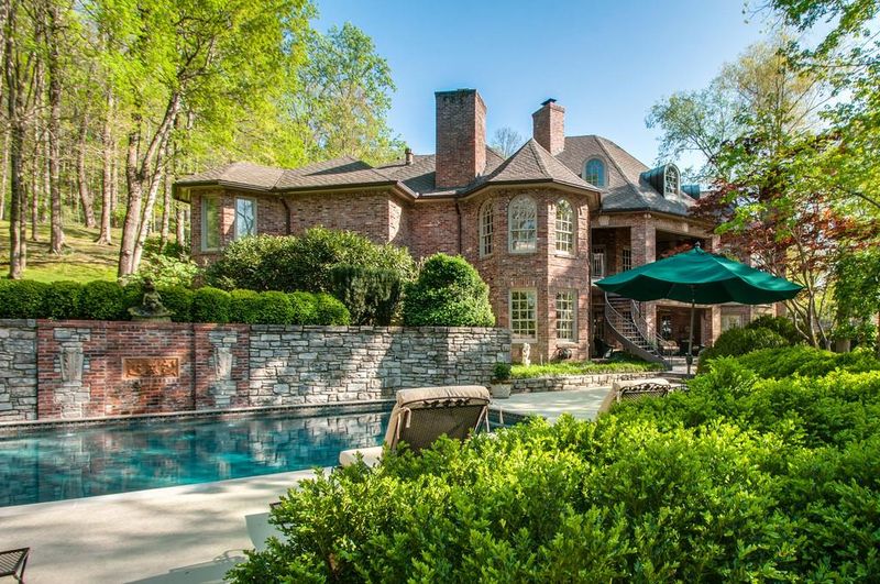 1314 Chickering Rd, Nashville, TN 37215