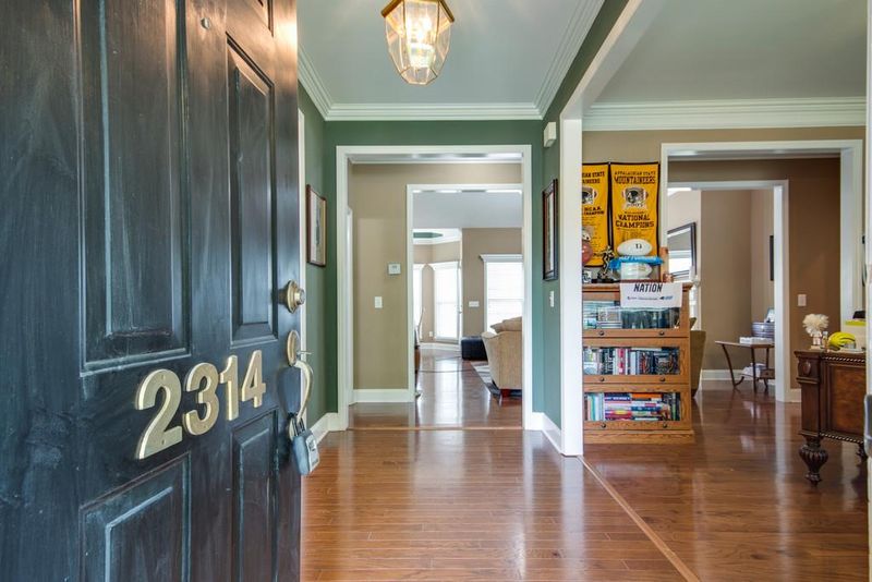 2314 Chasteen Ct, Murfreesboro, TN 37130