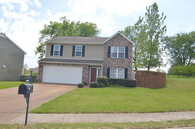 6009 Mountview Dr, Mount Juliet, TN 37122