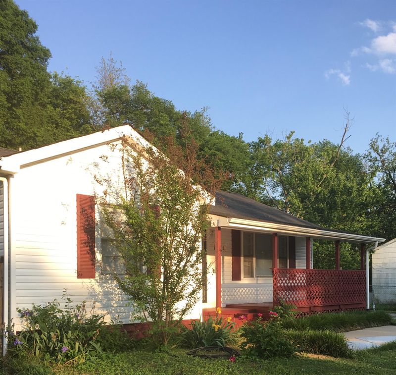1522 Graybar Ln, Murfreesboro, TN 37129