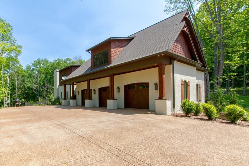 1024 Hunts Ln, Hendersonville, TN 37075