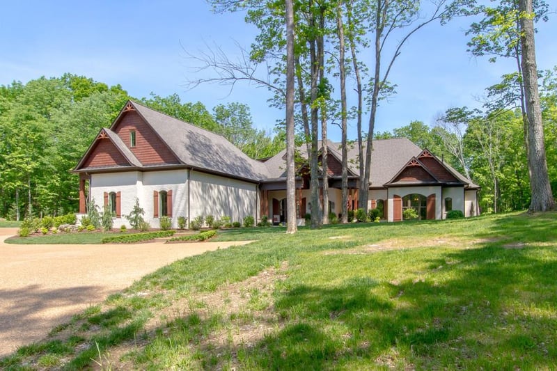 1024 Hunts Ln, Hendersonville, TN 37075