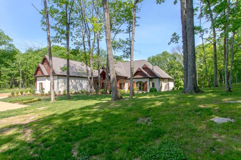 1024 Hunts Ln, Hendersonville, TN 37075