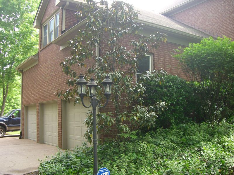 9324 Lake Shore Dr, Brentwood, TN 37027