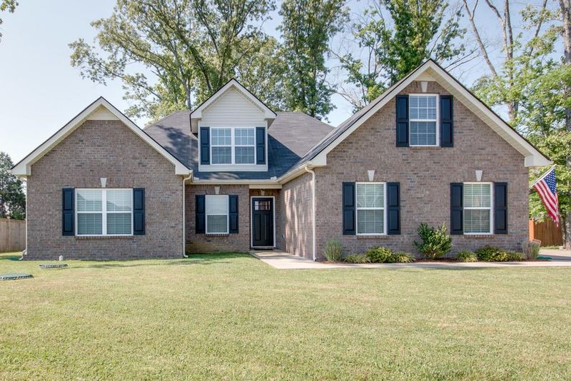 1405 Round Rock Dr, Murfreesboro, TN 37128