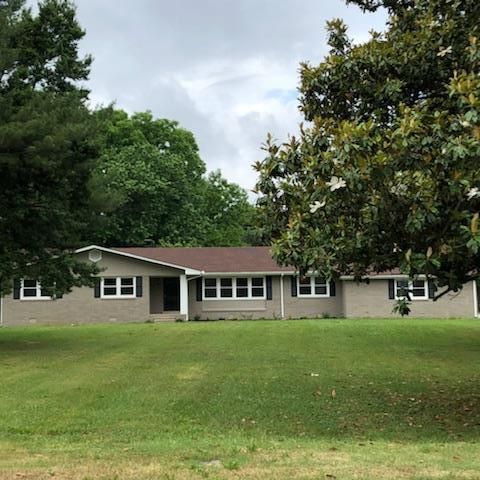 1615 Sulphur Springs Rd, Murfreesboro, TN 37129