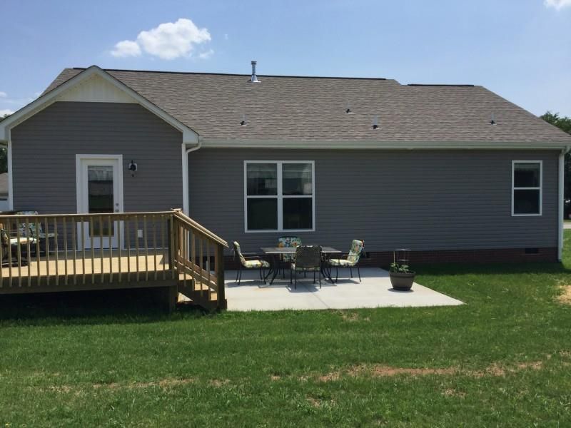 1631 London Dr, Columbia, TN 38401