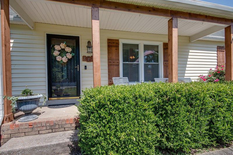 3172 Winfield Ct, Murfreesboro, TN 37129