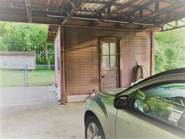 553 Thompson Rd, Pegram, TN 37143