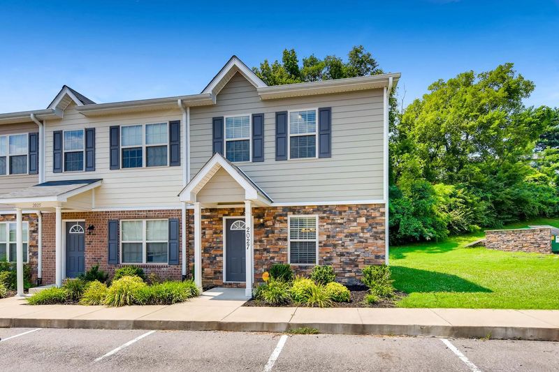 2027 Pinecrest Dr #14, Nashville, TN 37211