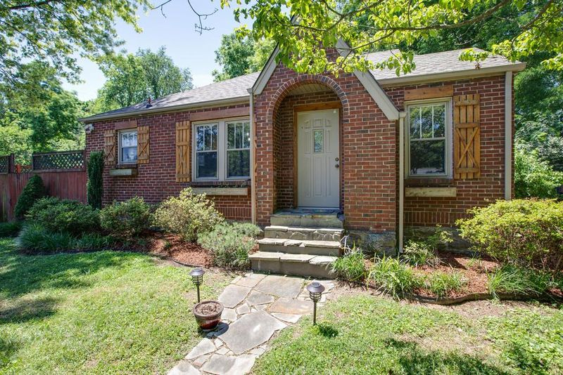 1150 Ardee Ave, Nashville, TN 37216
