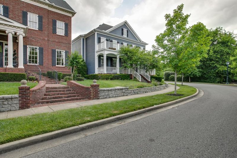 410 Wiregrass Ln, Franklin, TN 37064