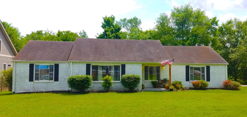 1950 Porter Rd, Nashville, TN 37206