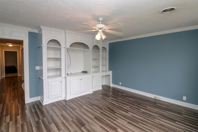 328 Indian Park Dr, Murfreesboro, TN 37127