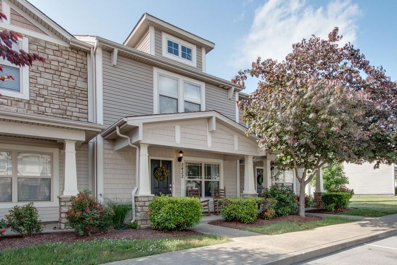 5432 Perlou Ln, Murfreesboro, TN 37128