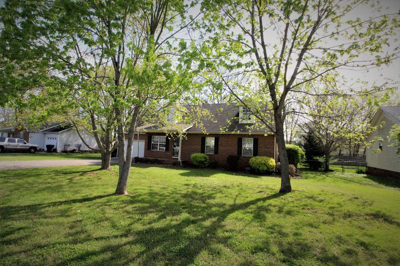 1419 River Rock Blvd, Murfreesboro, TN 37128