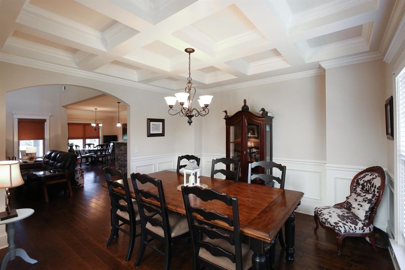 1214 Dayclear Dr, Murfreesboro, TN 37129