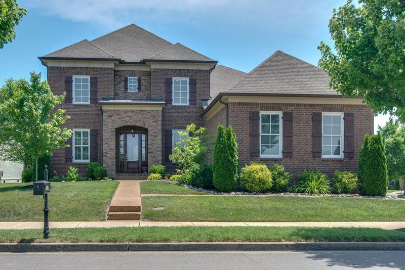105 Deejay Dr, Franklin, TN 37064