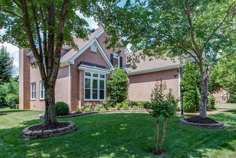 208 Halberton Dr, Franklin, TN 37069
