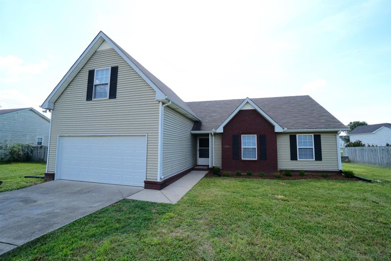 1630 Lisburn Dr, Murfreesboro, TN 37128