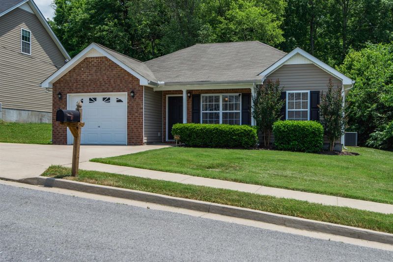 9049 Ristau Dr, Antioch, TN 37013