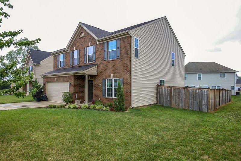 2613 Apple Cross Ct, Murfreesboro, TN 37128