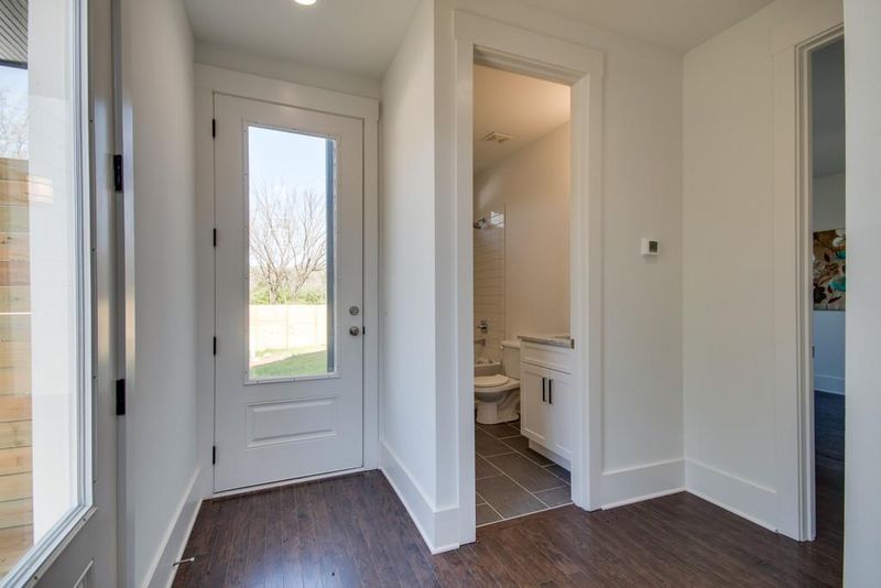 912 Free Silver Rd, Nashville, TN 37207