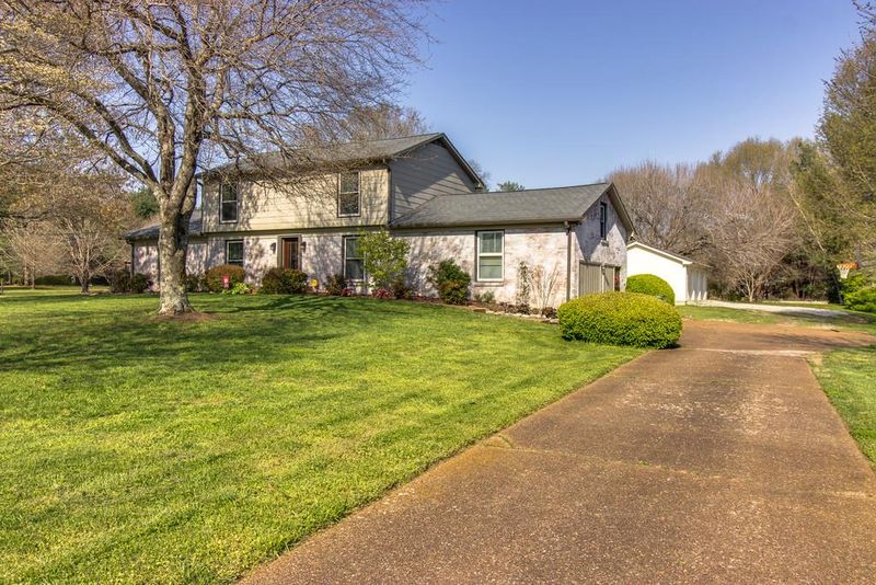 2205 Springdale Dr, Franklin, TN 37064