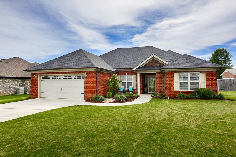 29104 Amys Cir, Ardmore, AL 35739