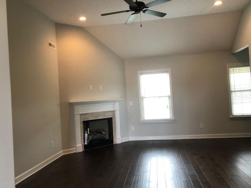 7909 Peridot Cir, Murfreesboro, TN 37127
