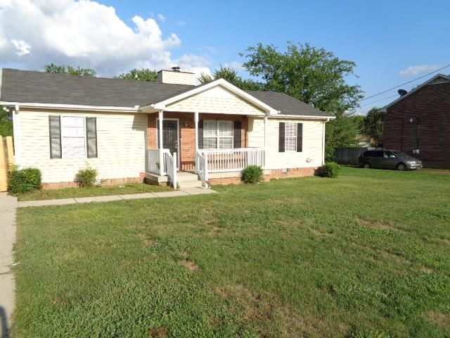 737 Netherlands Dr, Hermitage, TN 37076