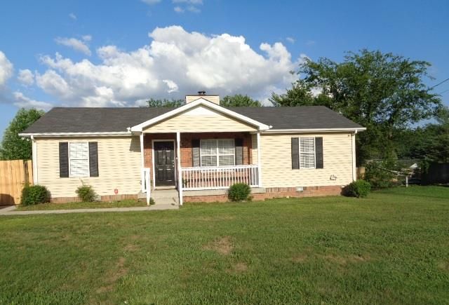 737 Netherlands Dr, Hermitage, TN 37076