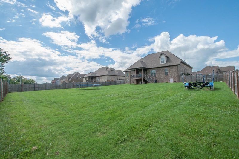 2722 Jasmine St, Lebanon, TN 37087