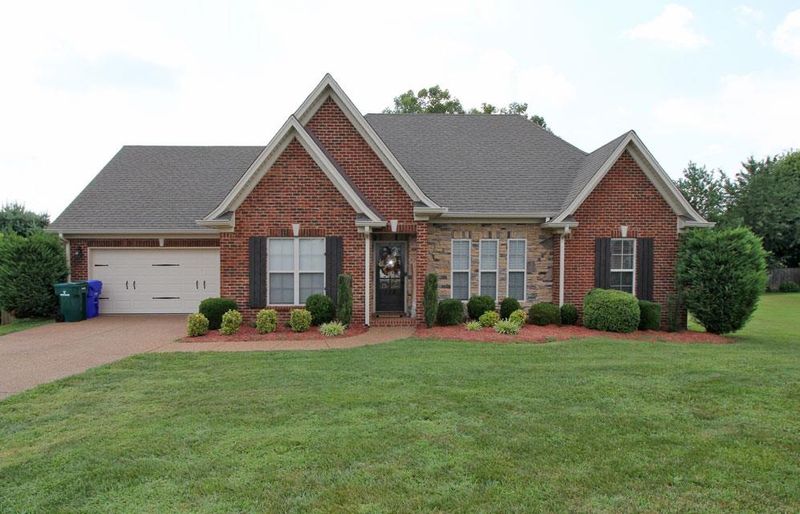 112 Baylee Ct, White House, TN 37188