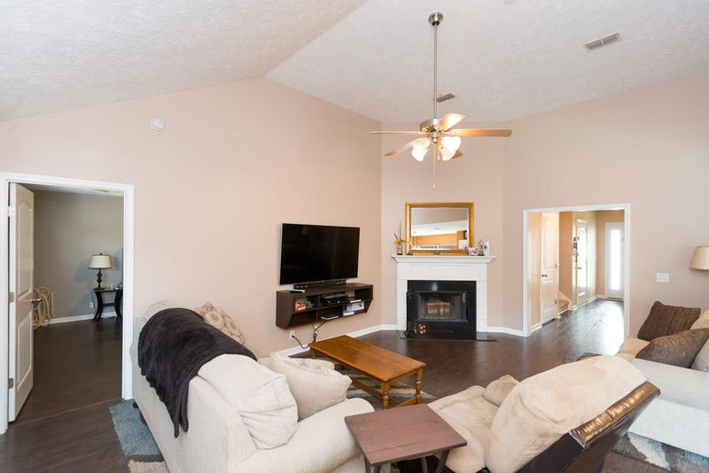 717 Silverhill Dr, Murfreesboro, TN 37129
