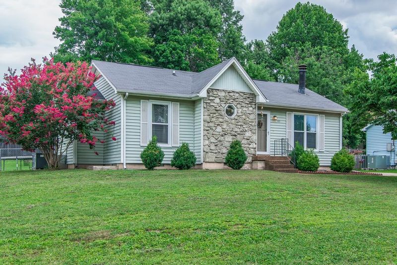 413 Sunset Dr, Mount Juliet, TN 37122