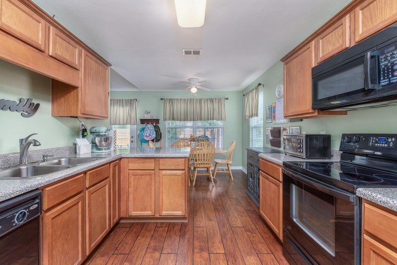 825 Pantera Dr, Murfreesboro, TN 37128